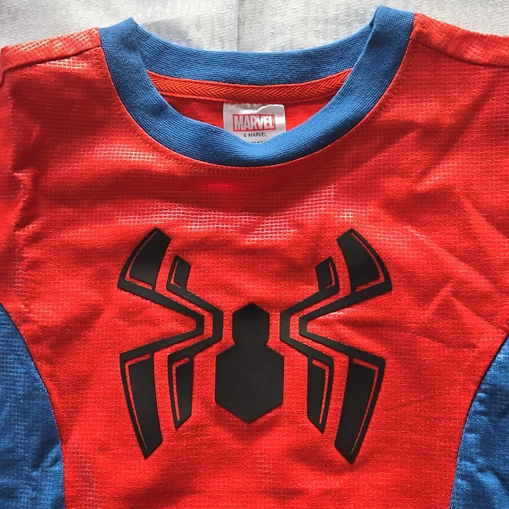 DISNEY'S MARVEL Spider-Man shirt - Picture 2 of 3